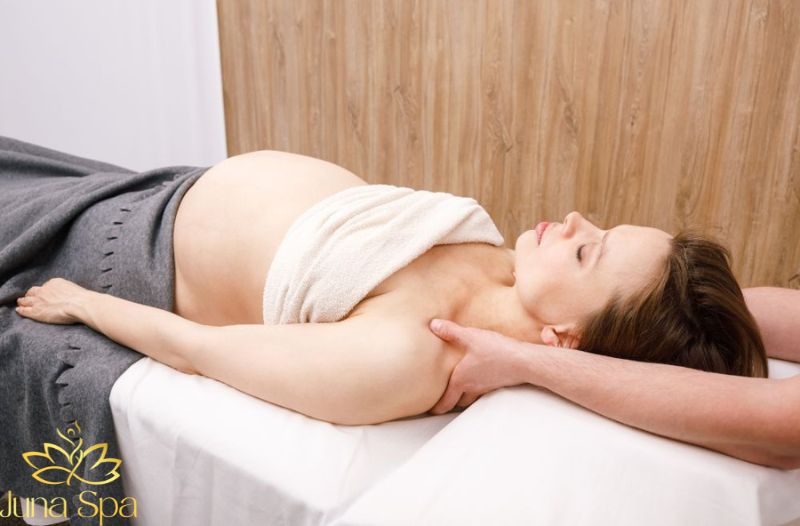 Dịch vụ massage bầu